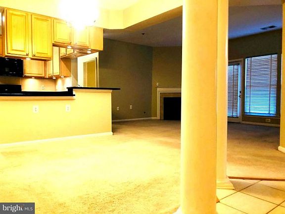 5th image of 2911 Deer Hollow Way Unit 117