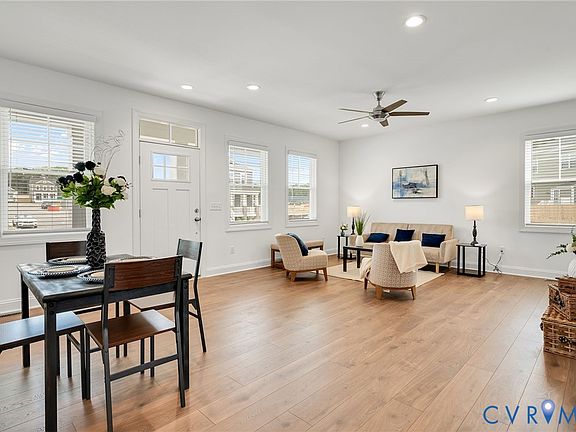 5th image of 629 Dove St