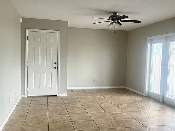 4th image of 4728 BEACH DRIVE SE #B