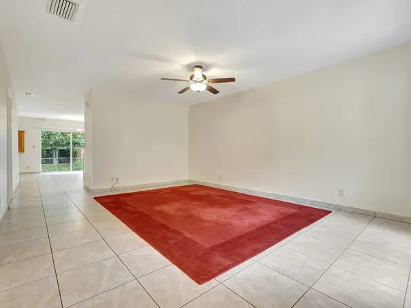 8140 NW 40th Street #8140, Coral Springs, FL 33065