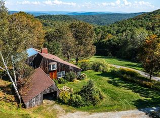 898 Clay Rd, White River Junction, VT 05001