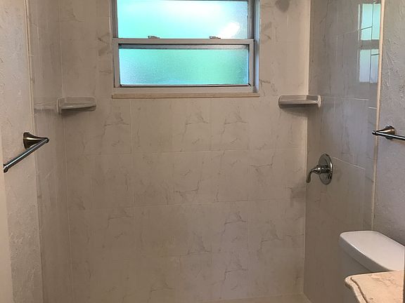 5th image of 5227 Malaga Ave