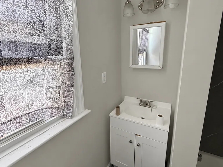 127 Oraton St #2 — Photo 6