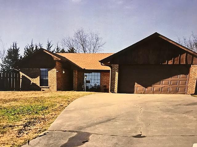 1st image of 311 Rock Hollow Dr
