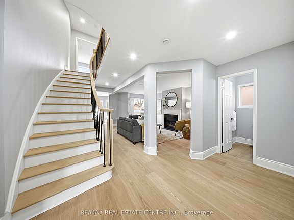 5th image of 2216 Vista Oak Rd