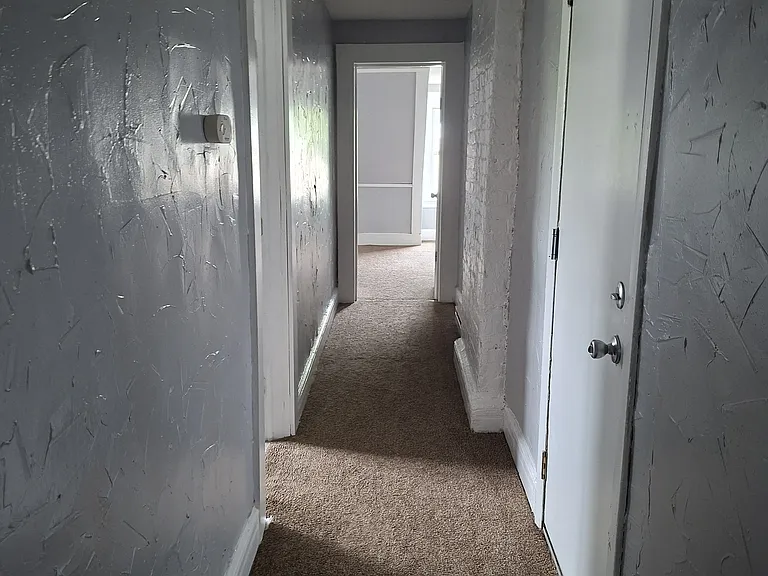 570 Broad St #3B — Photo 5