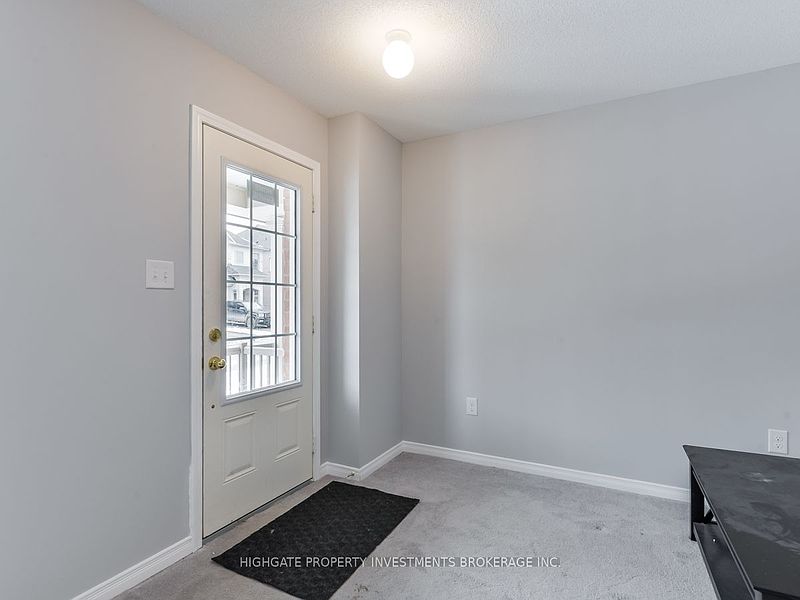 Ajax Townhouse for rent - 3 Bedrooms — photo 3