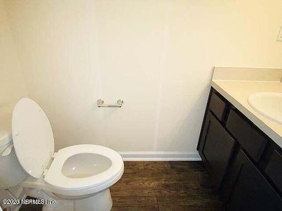5th image of 440 Aralia Ln