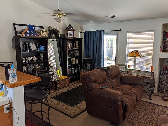 3rd image of 4141 E Iris Ave