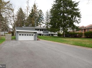 327 Fry Dr, State College, PA
