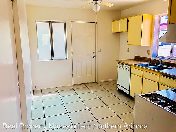 4th image of 430 Church St APT B