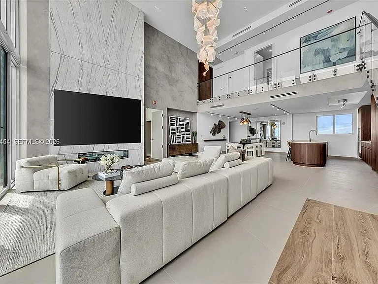 888 Biscayne Blvd #5704 — Photo 3