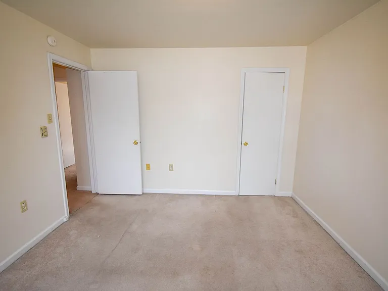344 W Water St — Photo 21