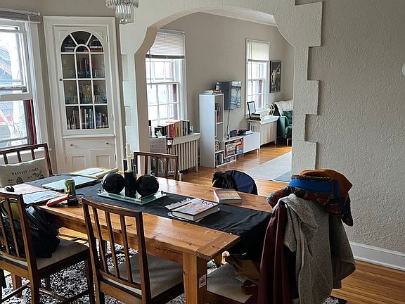 5th image of 3538 Fremont Ave S APT 4
