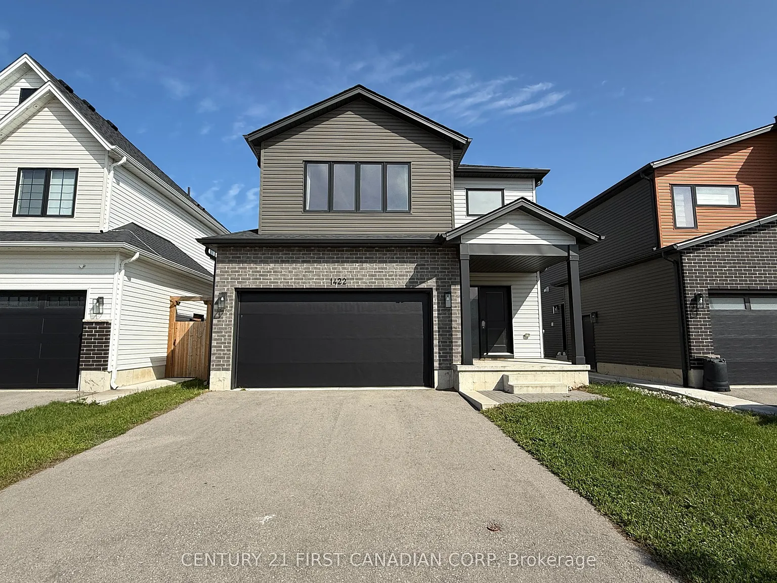 4 bed, $2,850 — Photo 2
