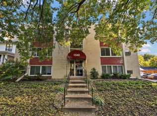 1540 Ashland Ave APT 12, Saint Paul, MN 55104