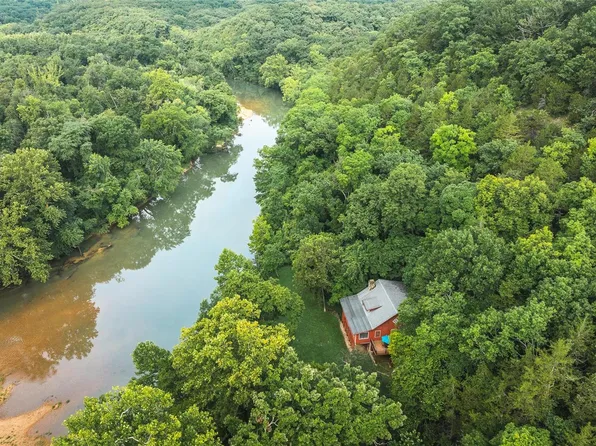 464 Thurman Lake Rd, Steelville, MO 65565