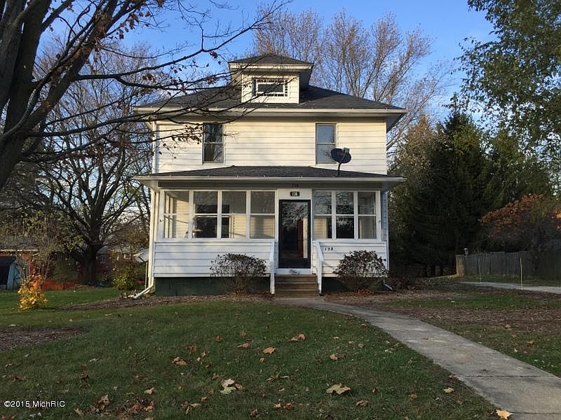 1st image of 136 W Hughes St