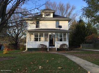 136 W Hughes St, Marshall, MI 49068