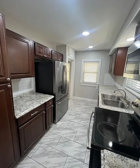 3174 Harris St — Photo 14