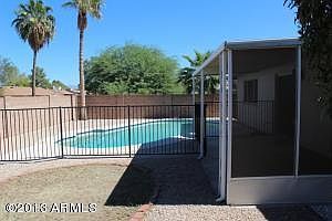 4th image of 2314 E Poinsettia Dr