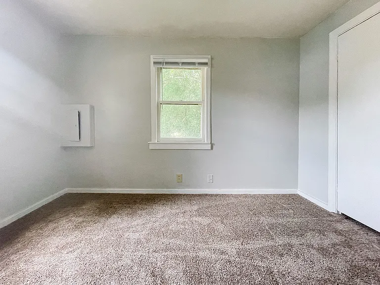 2118 S Penn St — Photo 17