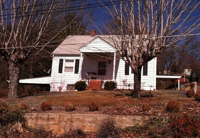 1st image of 1313 Laurel Ln