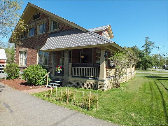 2nd image of 299 Main St