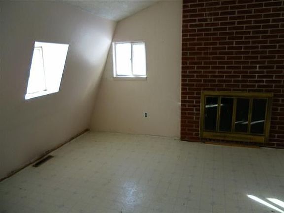 5th image of 1956 S Golden Rod Ave