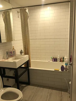 Rented by Delmark Realty LLC | media 37