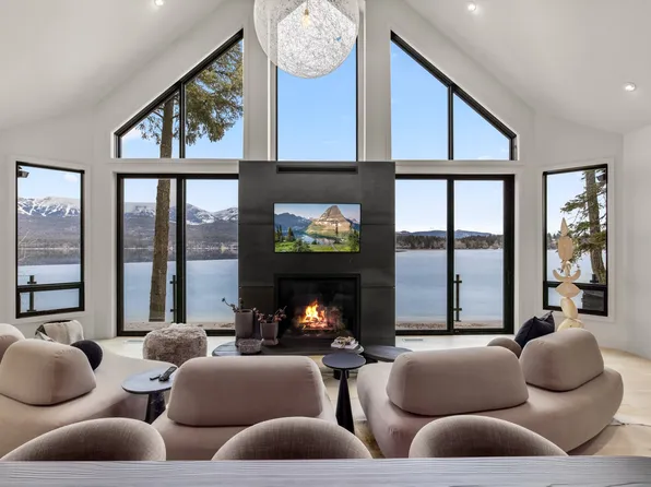 1332 W Lakeshore Dr, Whitefish, MT 59937