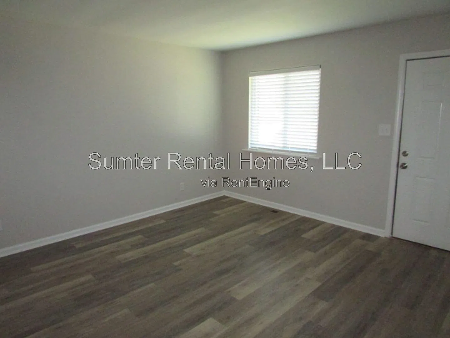 2 bed, 1.0 bath, 725 sqft, $1,095 — Photo 3