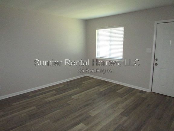 3rd image of 413 Godwin St
