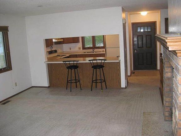 Living room to kitchen