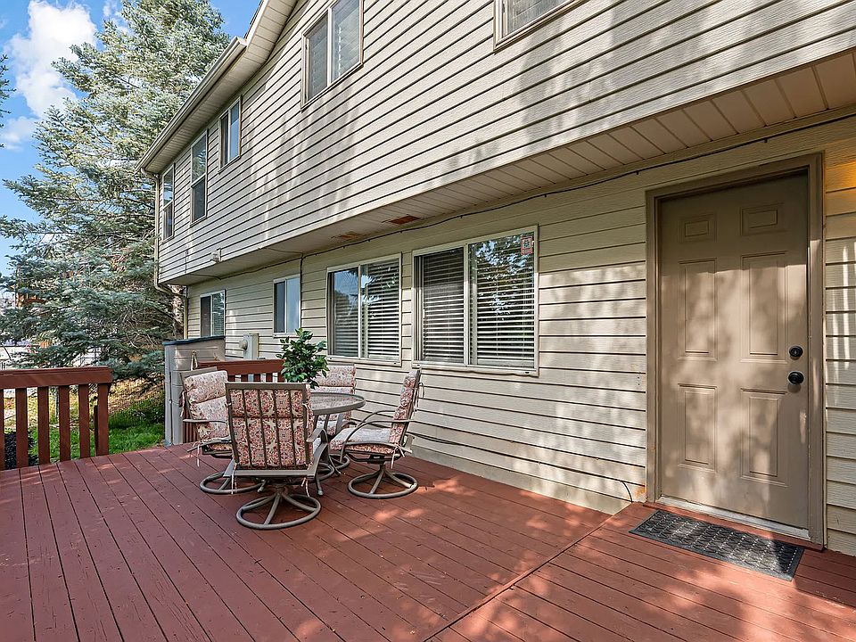 Entrance and Deck