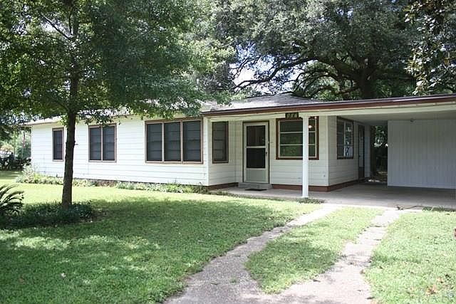 1st image of 507 Forest Park Dr
