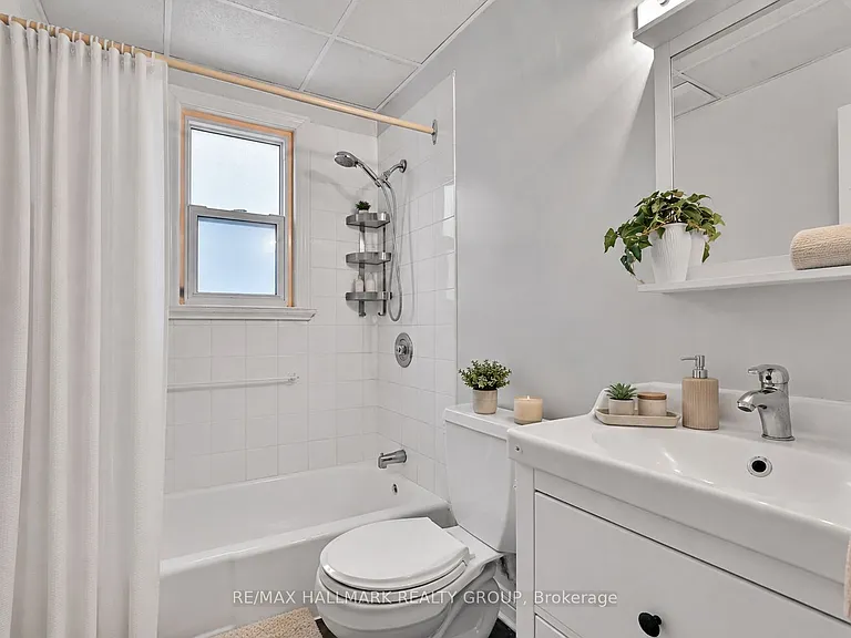 55 Ivy Cres #2 — Photo 18