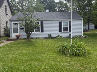 1934 Randolph St, South Bend, IN 46613