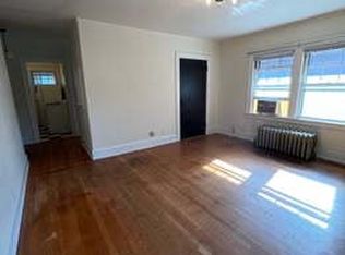 4314 University Ave APT 4, Des Moines, IA 50311