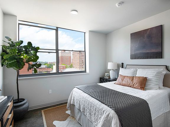 3rd image of 2225 3rd Ave N #442