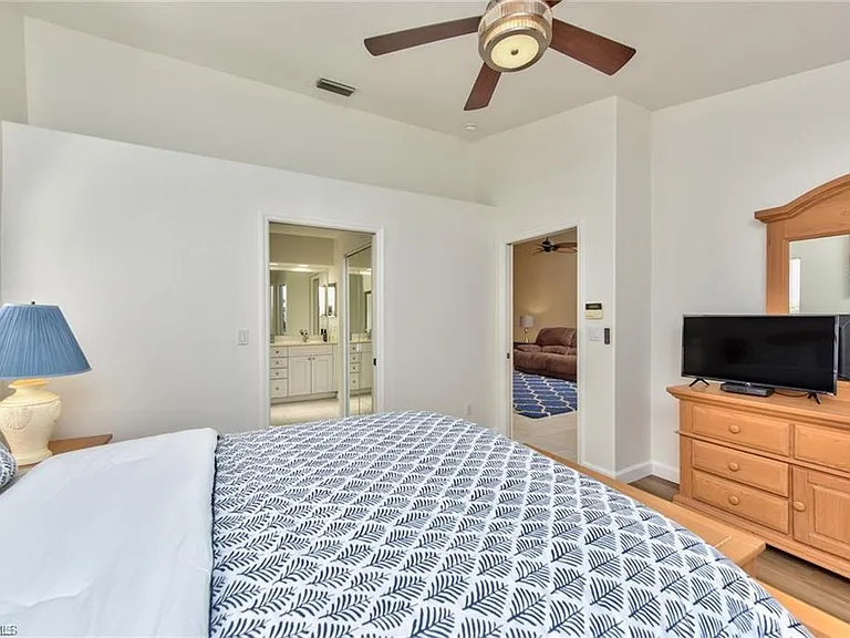 8207 Ibis Cove Cir #S — Photo 16