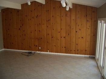 5th image of 1436 Norman Ave
