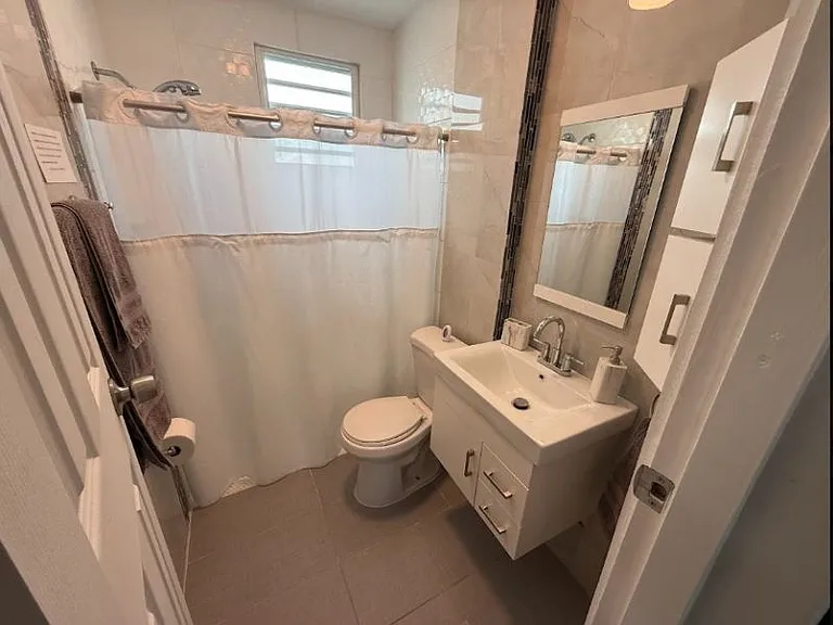 515 Calle Barbe #2B — Photo 10