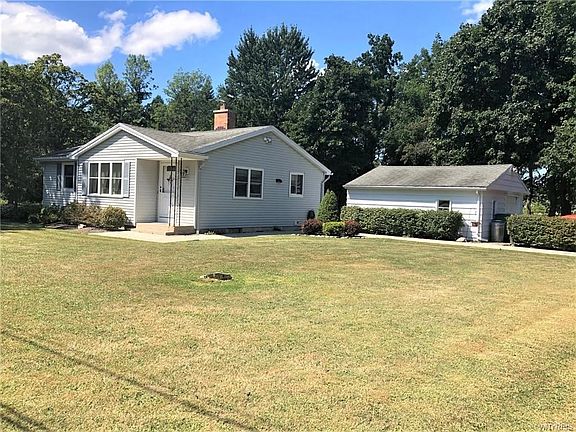 2nd image of 9320 Tonawanda Creek Rd N