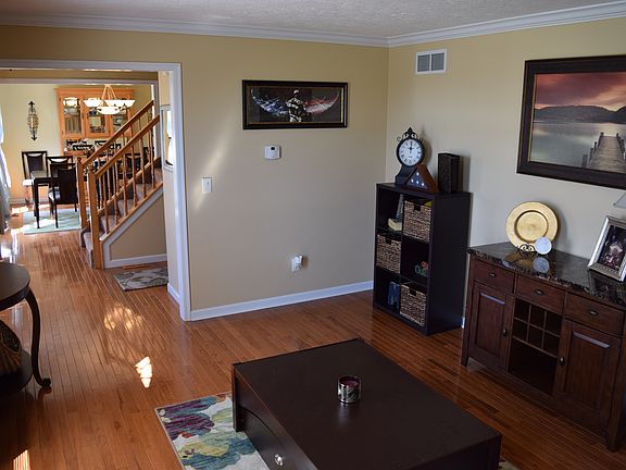 3rd image of 4828 Cedar Brook Ct