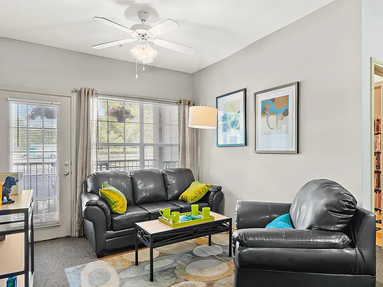 Lakeside Living — Photo 3