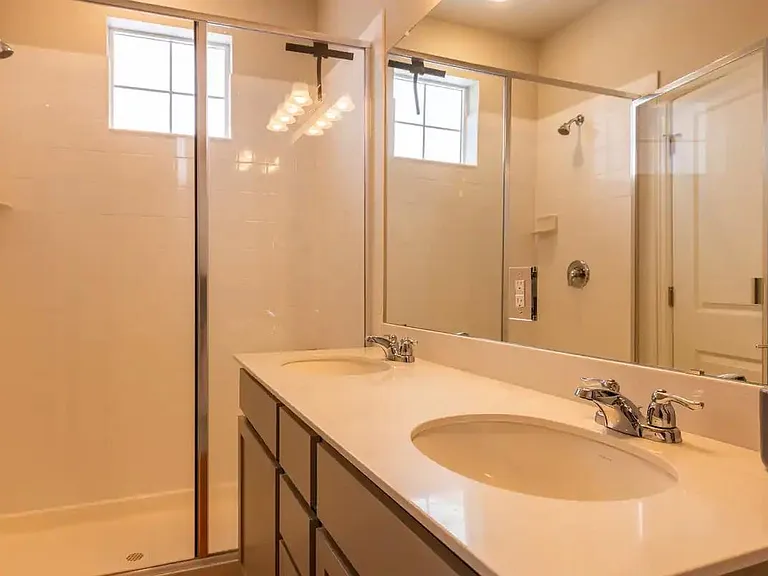 1340 Hoyt St #4 — Photo 22