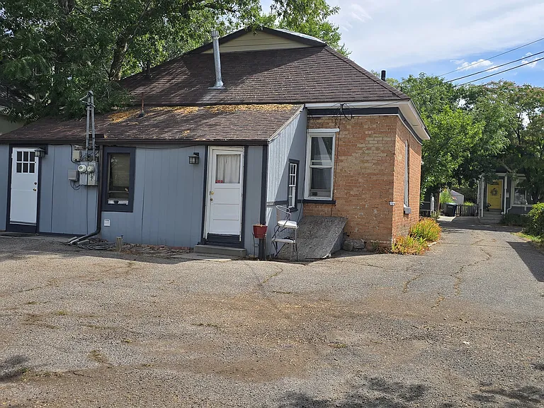 534 S Windsor St — Photo 17