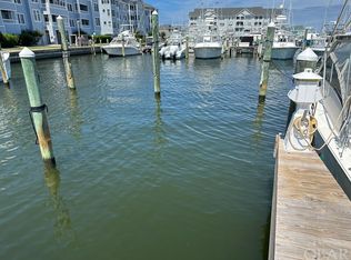94 Yacht Club Ct, Manteo, NC 27954