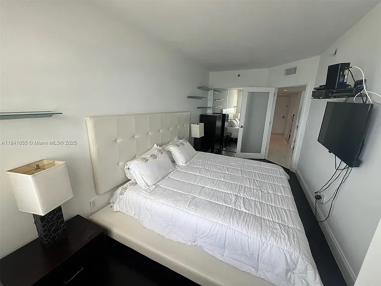 100 Lincoln Rd #1419 — Photo 11